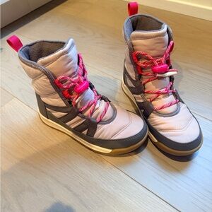 Sorel girl’s Pink and Gray Winter Boots